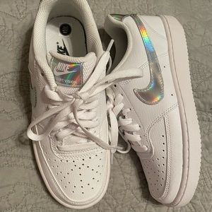 Nike court vision low -womens 6